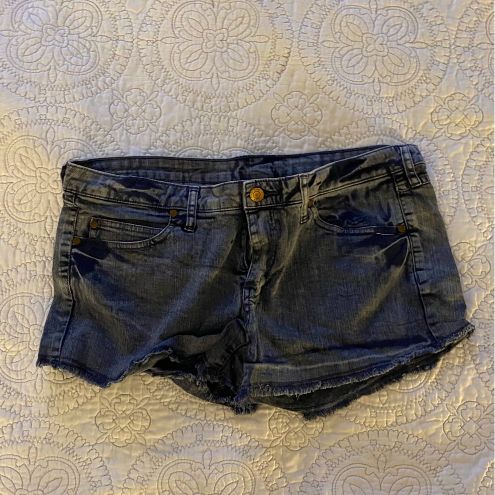 MNG Jeans jeanshorts size 10 heathered black, practically new!